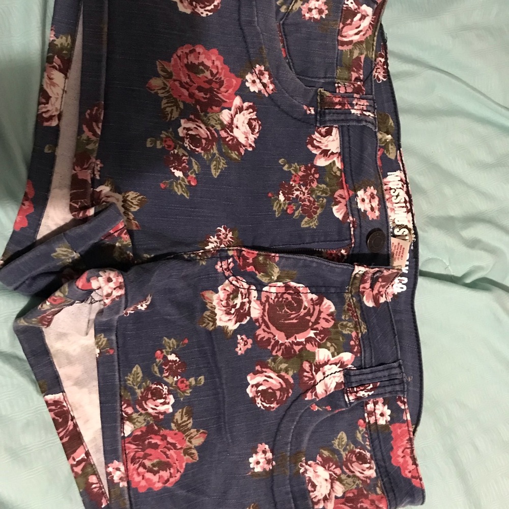 Size 17. Floral denim shorts